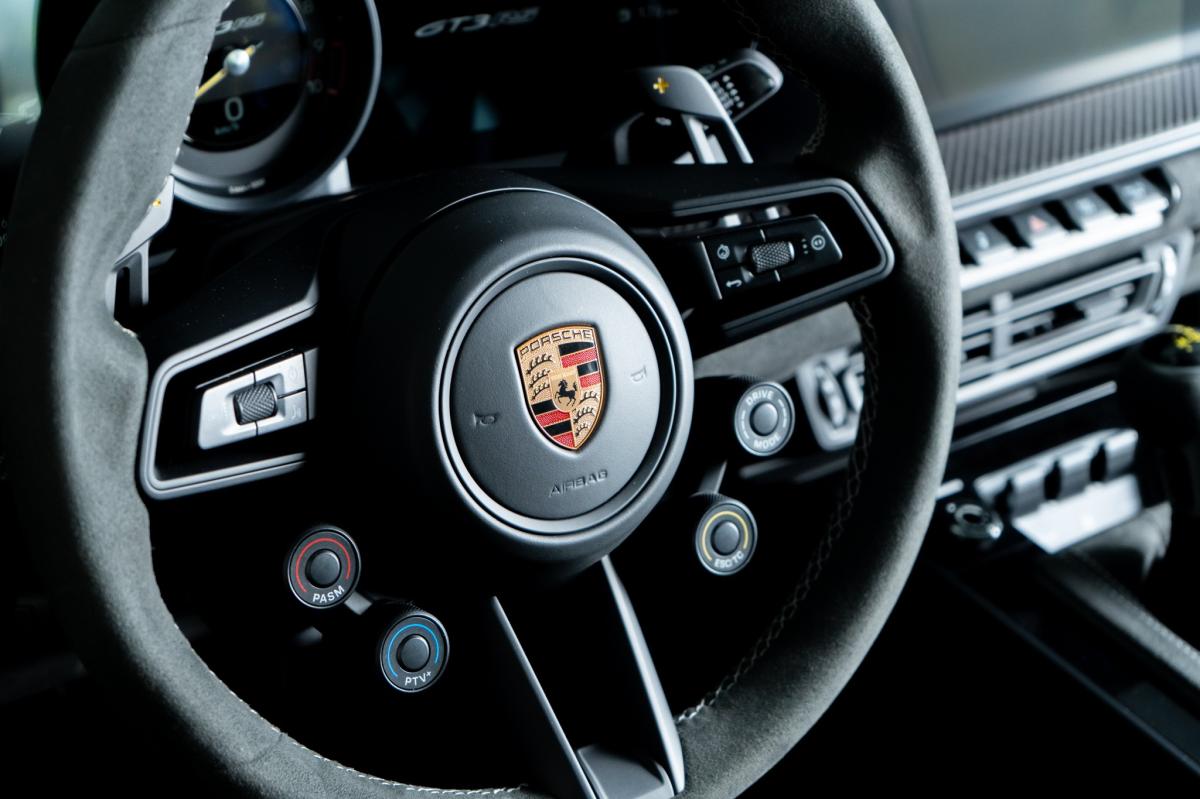 porsche-992-2023-gasolina-3996cc