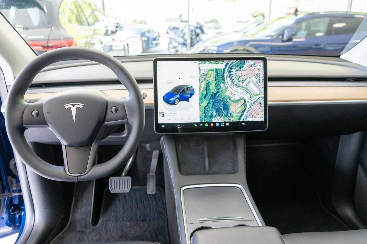 tesla-model-y-2023-eletrico-500cc