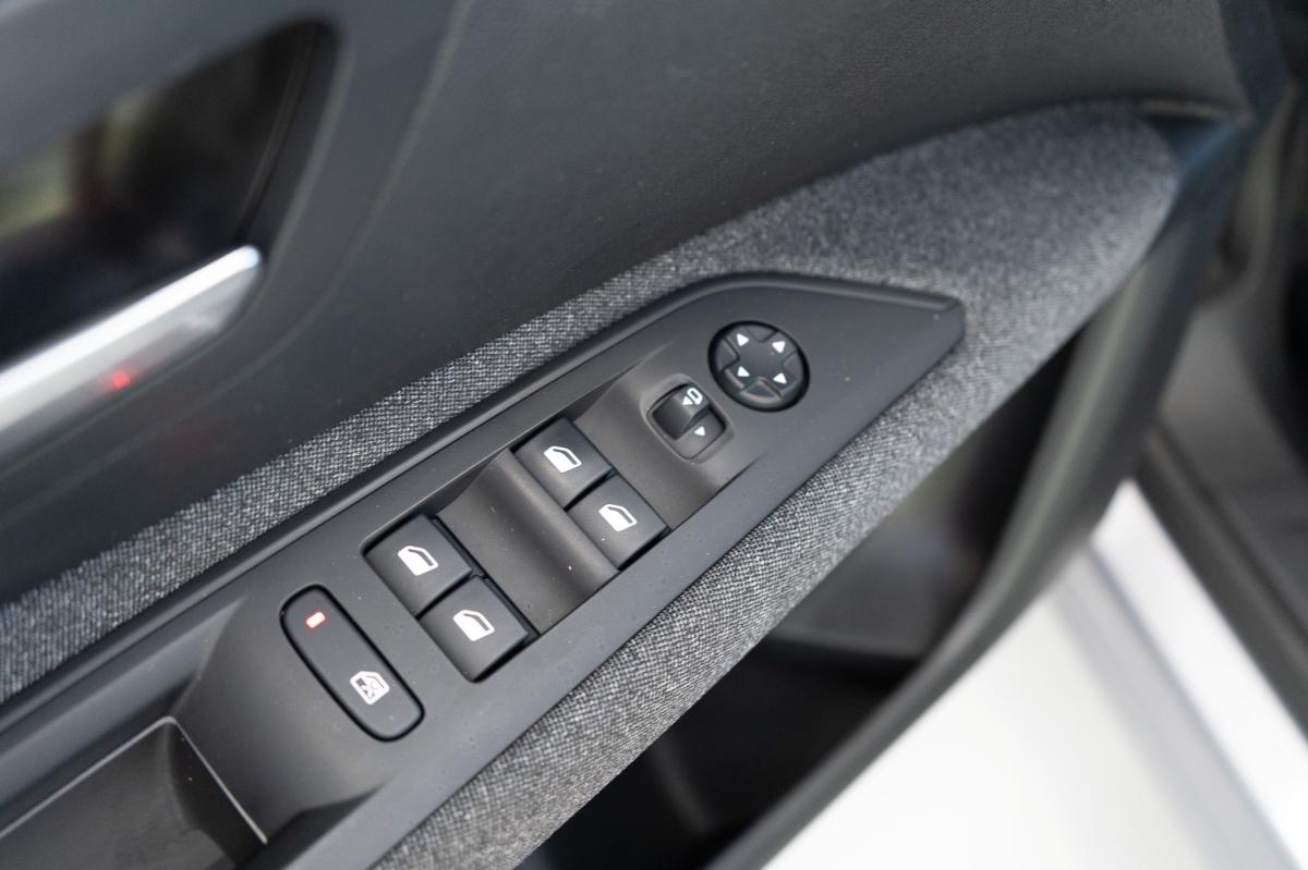 peugeot-3008-2019-diesel-1499cc