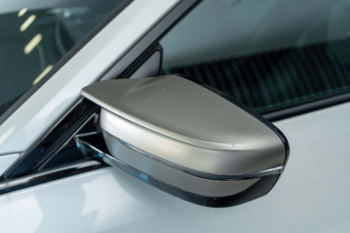 bmw-i4-2022-eletrico-500cc