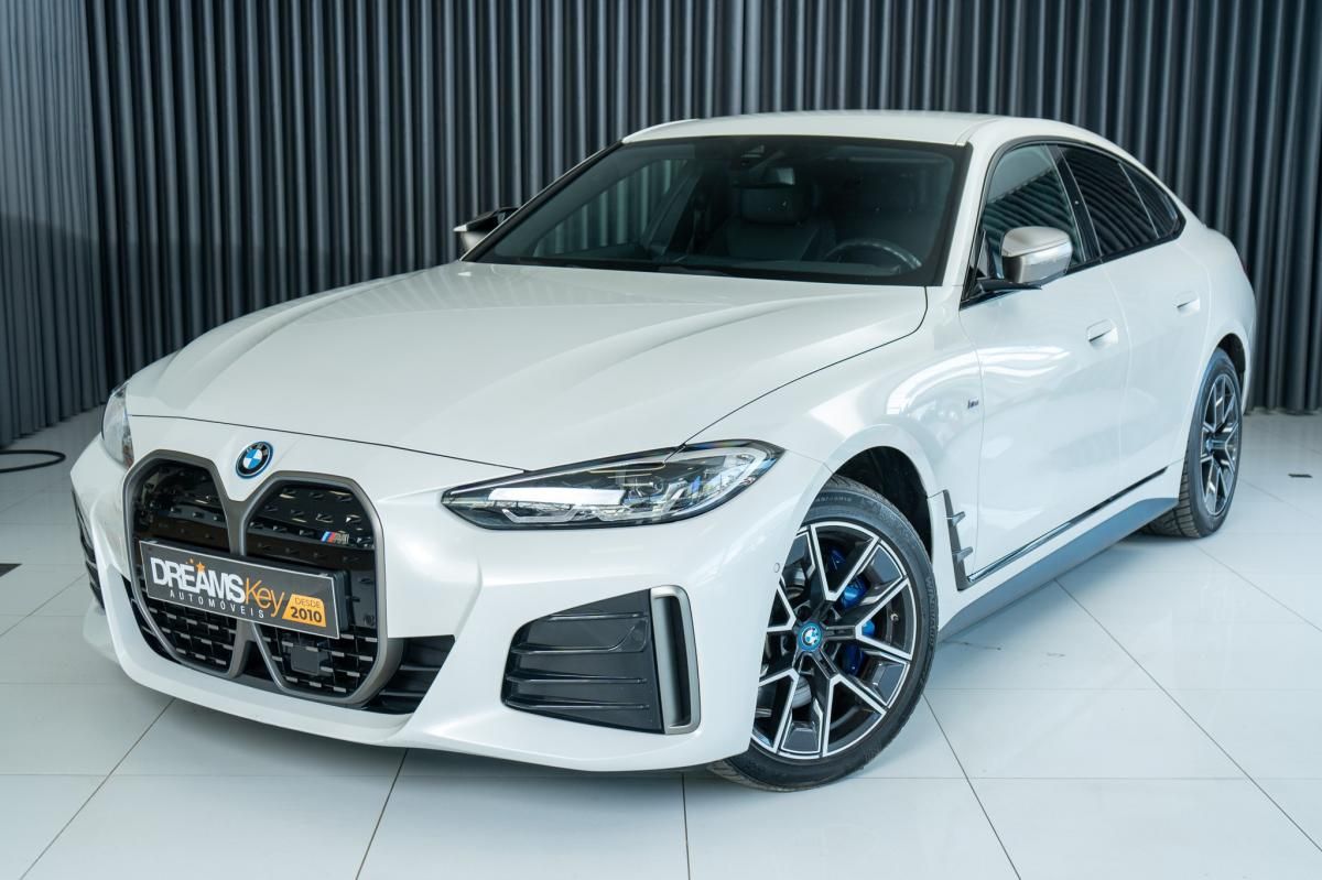 bmw-i4-2022-eletrico-500cc