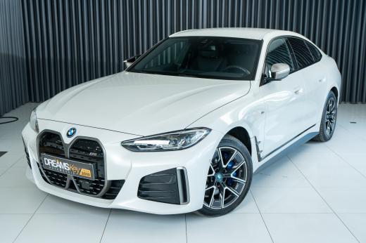 bmw-i4-2022-eletrico-500cc