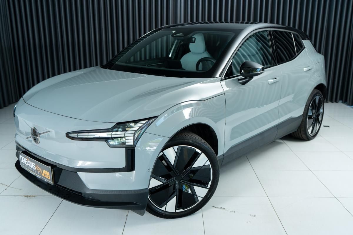 volvo-ex30-2024-eletrico-500cc