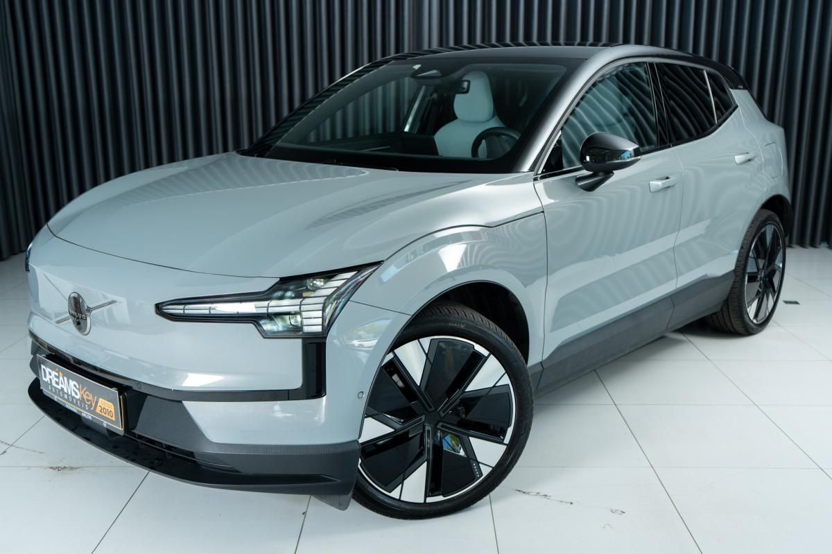volvo-ex30-2024-eletrico-500cc