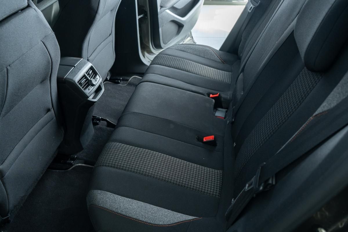 peugeot-3008-2018-diesel-1499cc