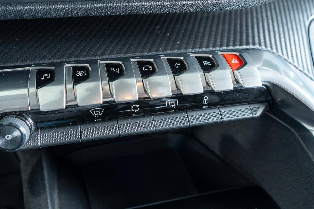 peugeot-3008-2018-diesel-1499cc