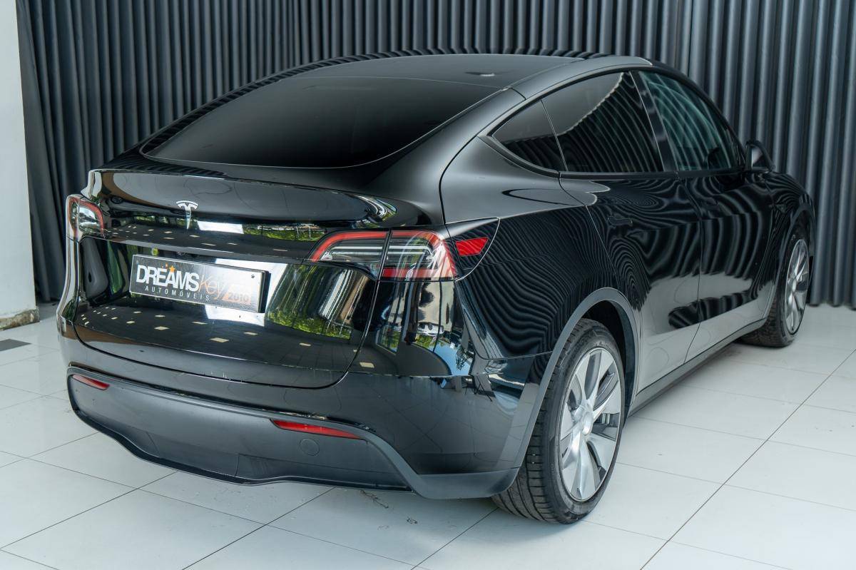 tesla-model-y-2023-eletrico-500cc