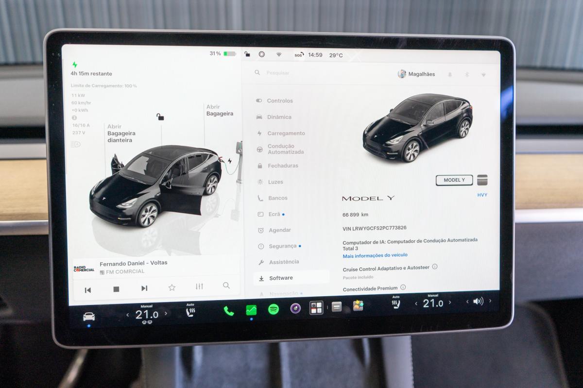 tesla-model-y-2023-eletrico-500cc