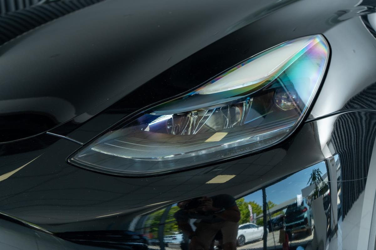 tesla-model-y-2023-eletrico-500cc