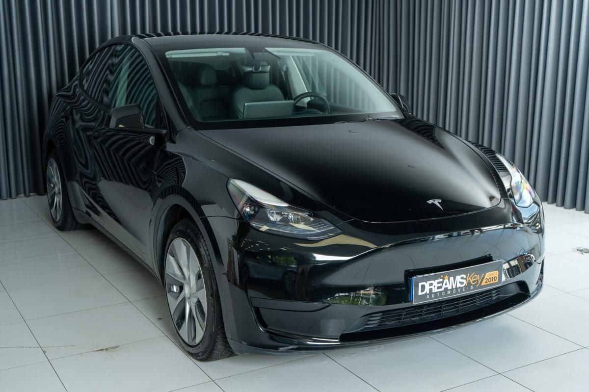 tesla-model-y-2023-eletrico-500cc