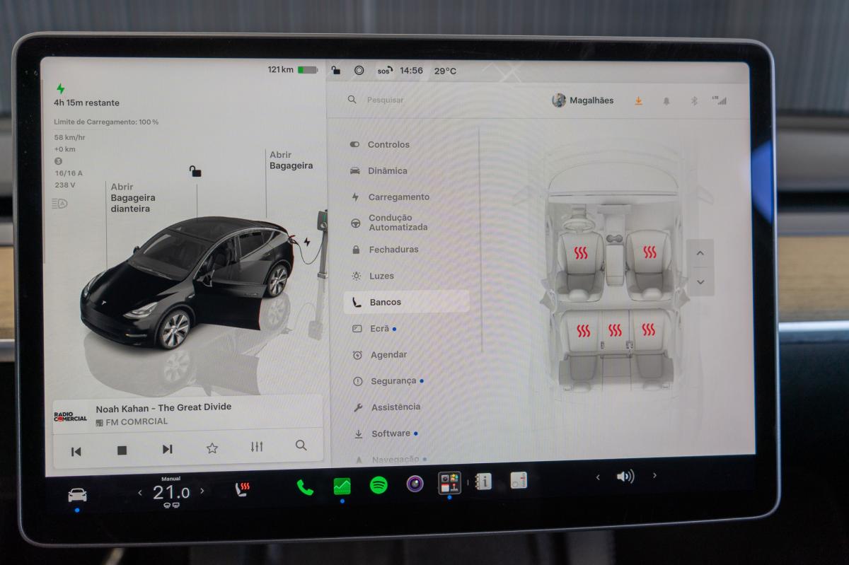 tesla-model-y-2023-eletrico-500cc