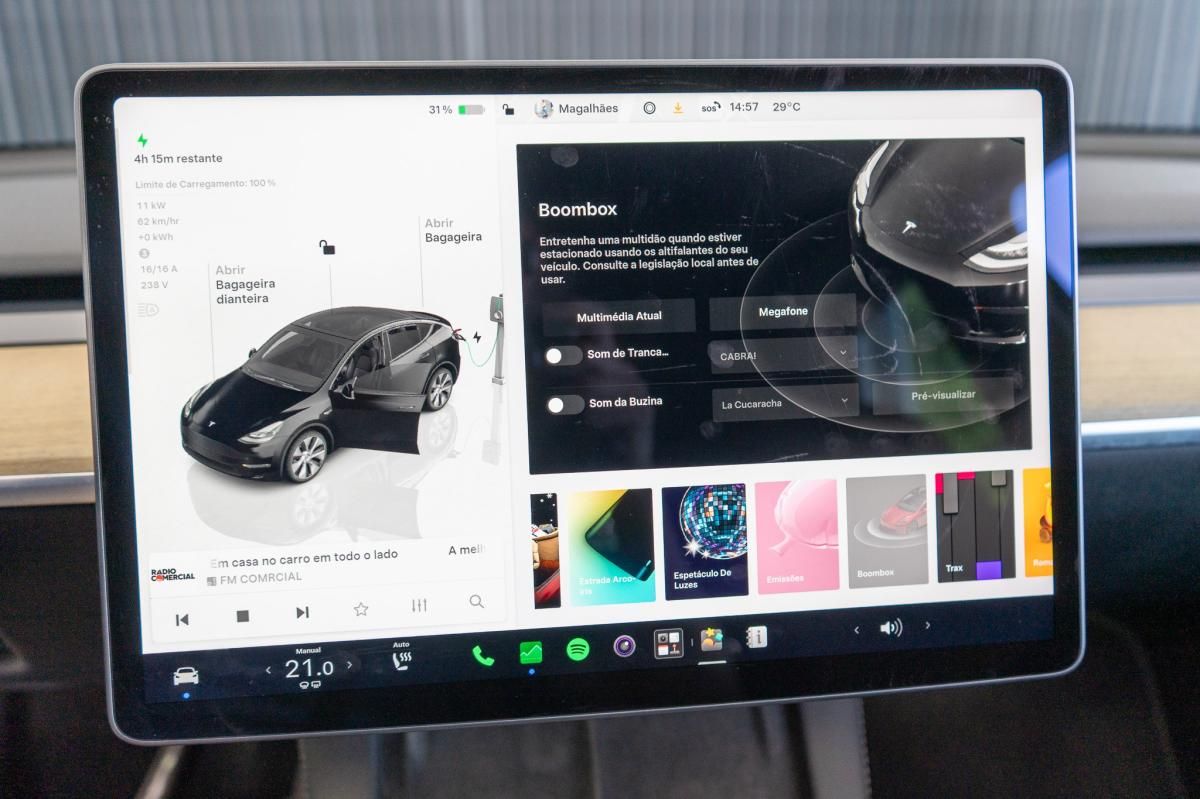 tesla-model-y-2023-eletrico-500cc