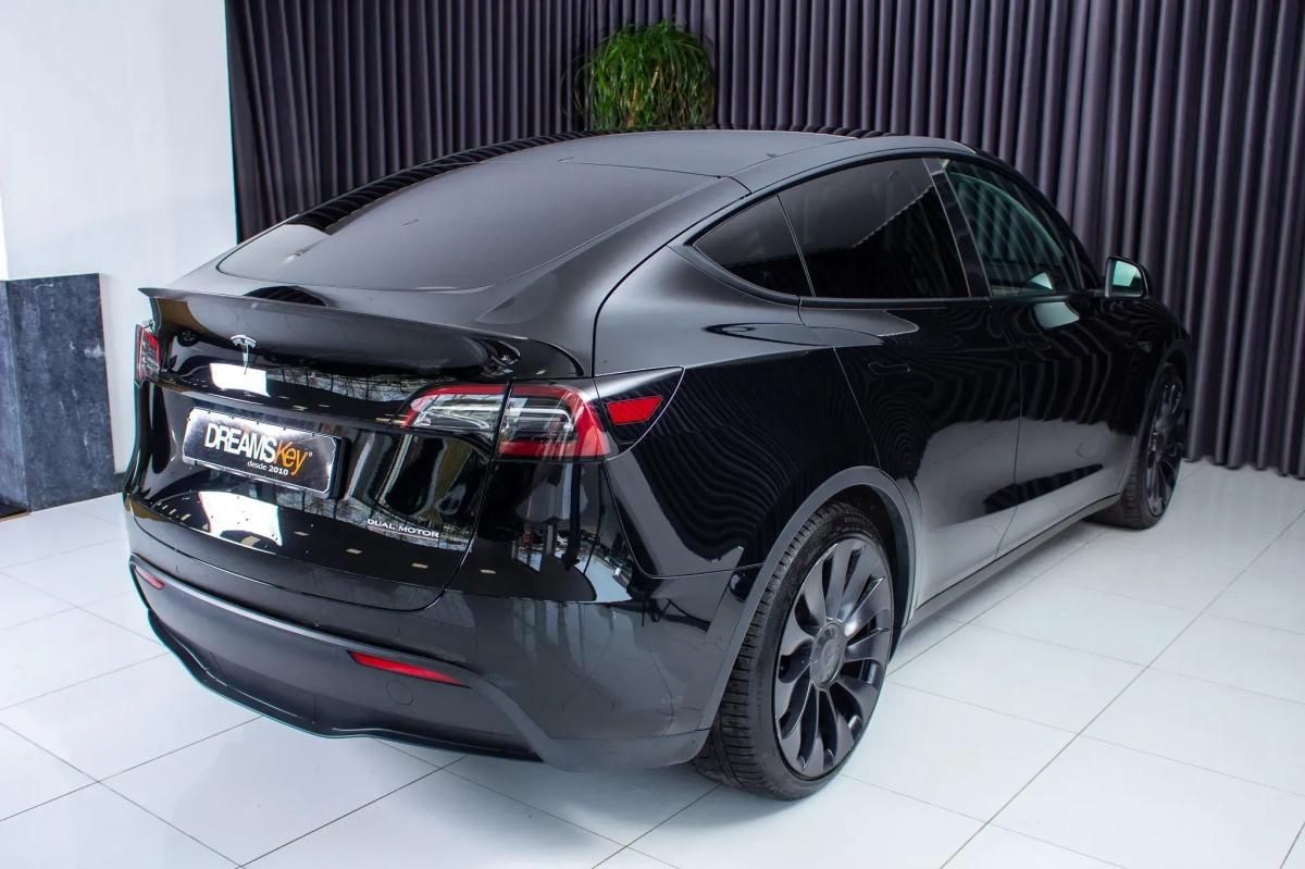 tesla-model-y-2022-eletrico-500cc