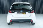 toyota-yaris-2022-hibrido-a-gasolina-1490cc