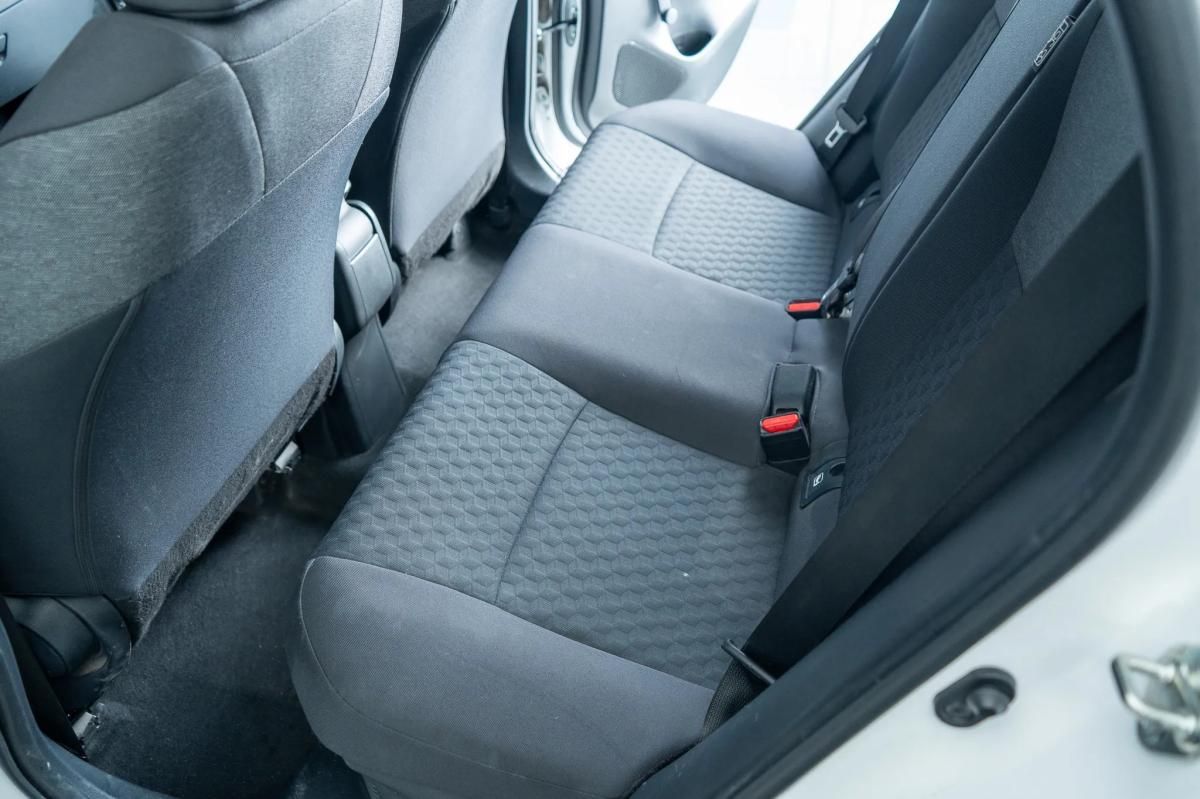 toyota-yaris-2022-hibrido-a-gasolina-1490cc