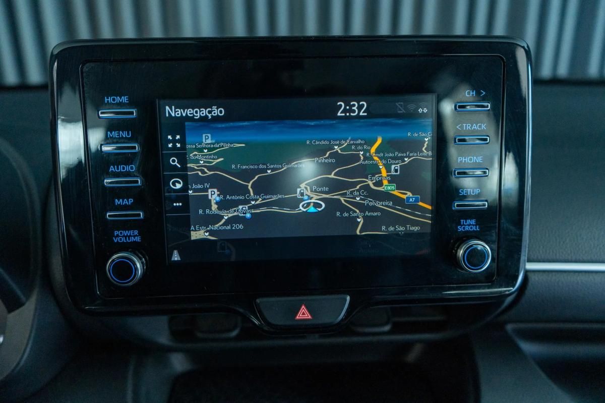 toyota-yaris-2022-hibrido-a-gasolina-1490cc