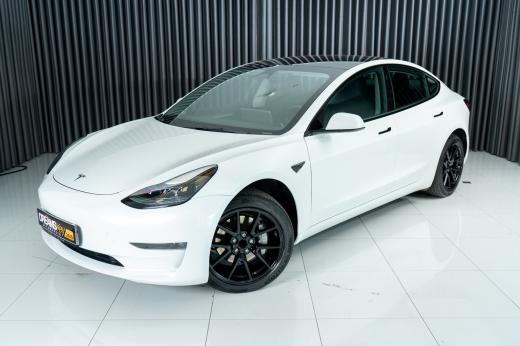 tesla-model-3-2023-eletrico-500cc