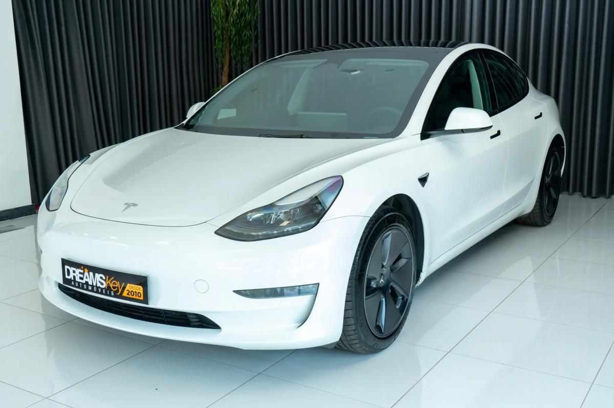 tesla-model-3-2023-eletrico-500cc