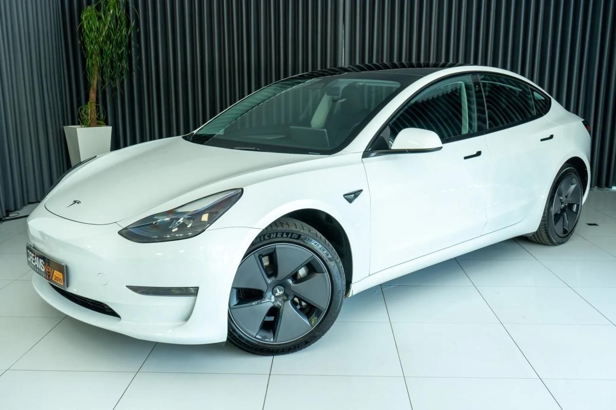 tesla-model-3-2023-eletrico-500cc
