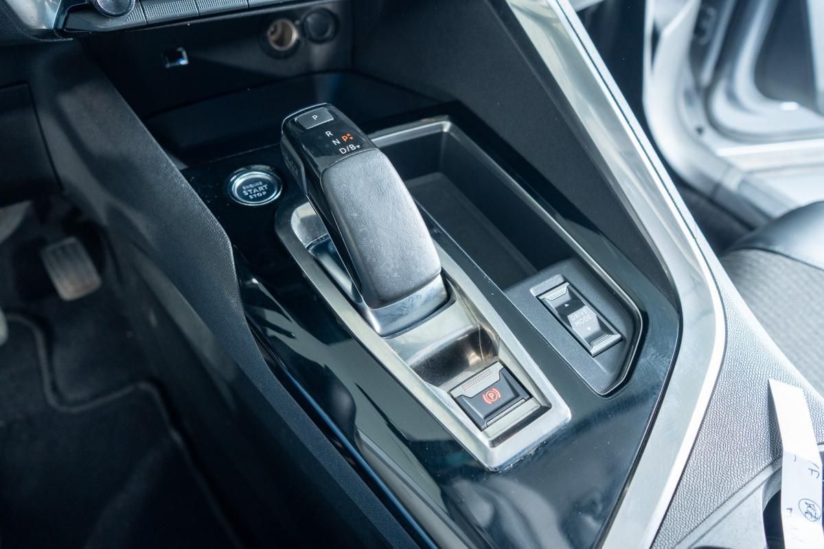 peugeot-3008-2021-hibrido-a-gasolina-1598cc