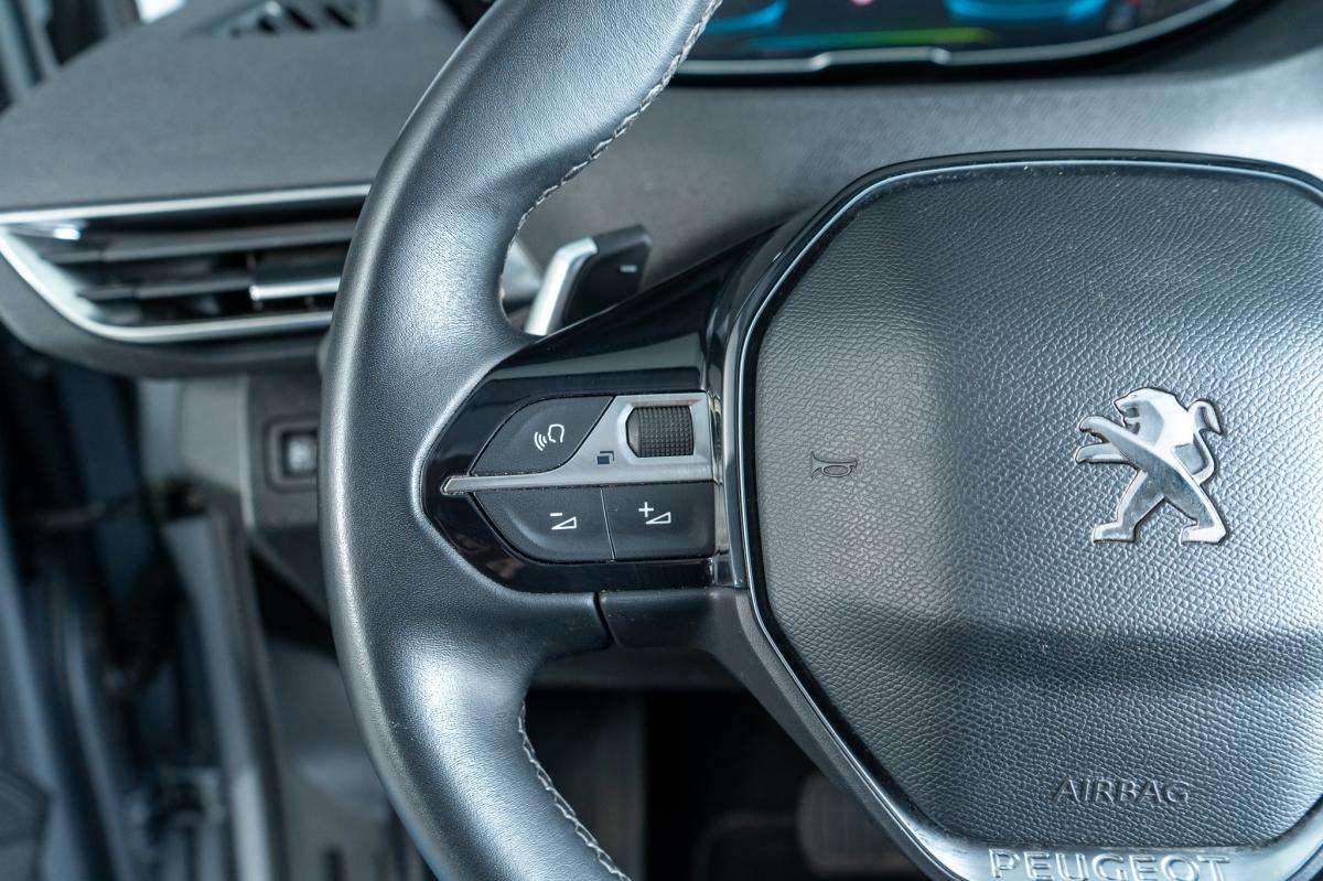 peugeot-3008-2021-hibrido-a-gasolina-1598cc