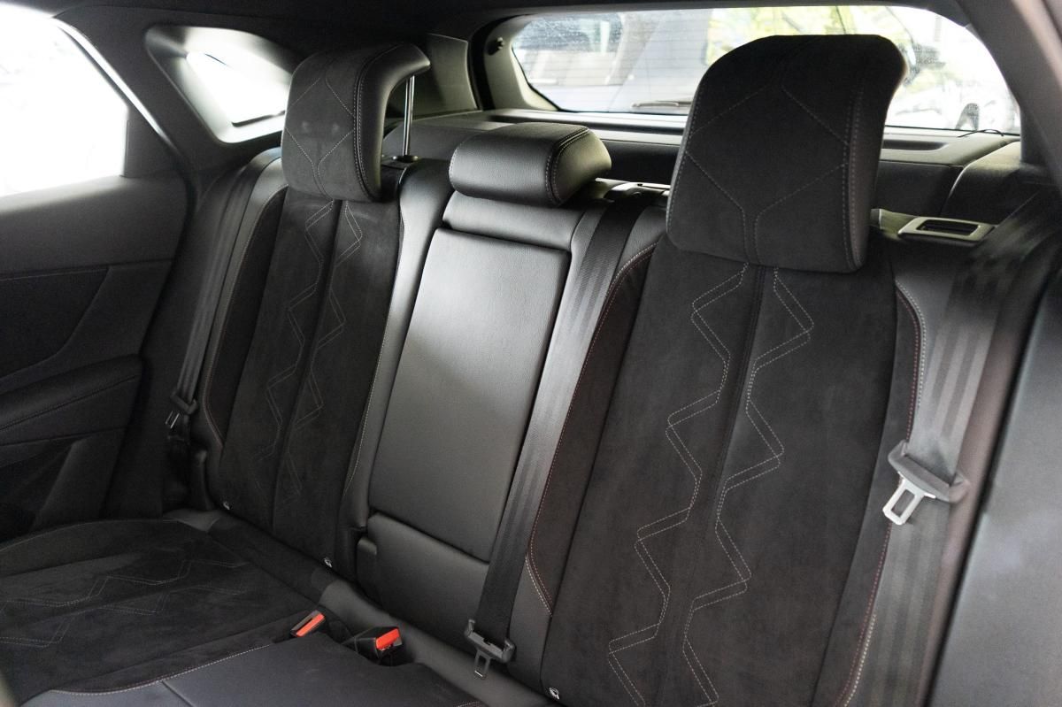 ds-ds-7-crossback-2024-hibrido-a-gasolina-1598cc