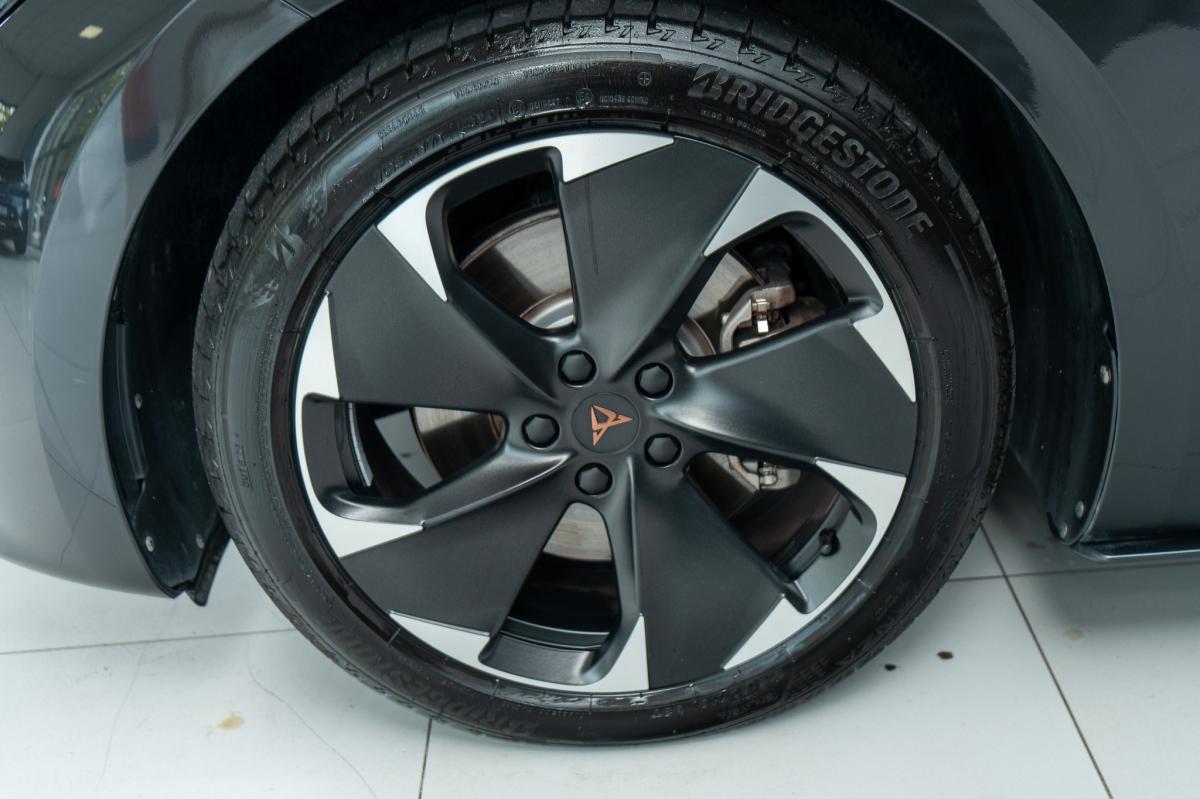 cupra-born-2023-eletrico-0cc