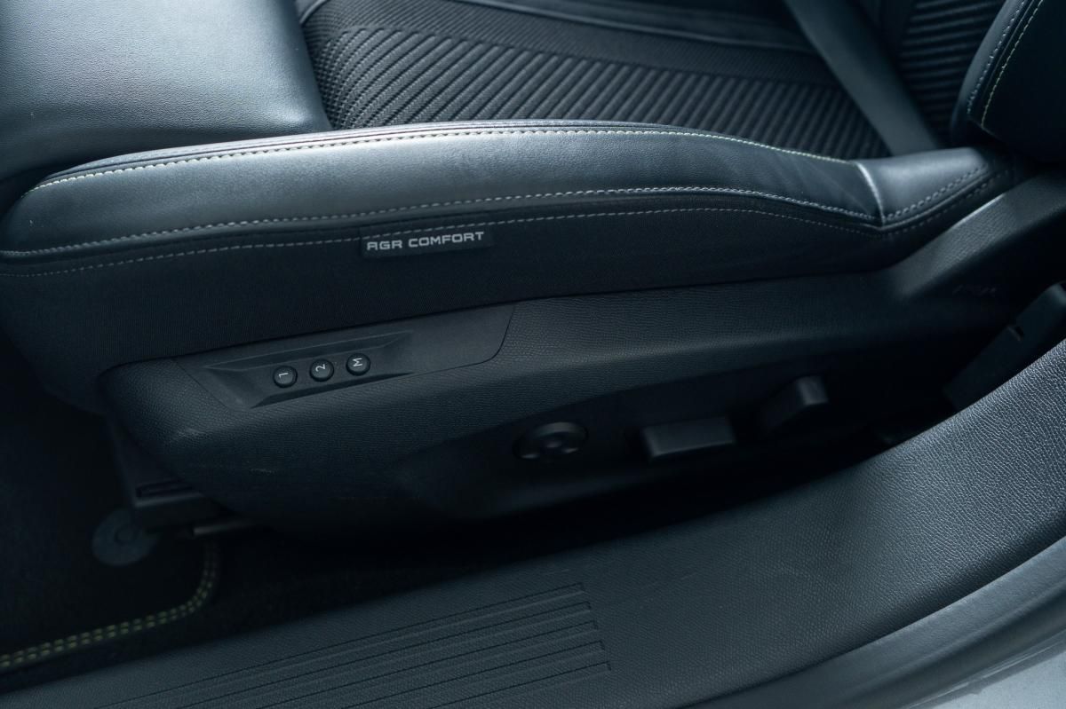 peugeot-308-2023-gasolina-1199cc