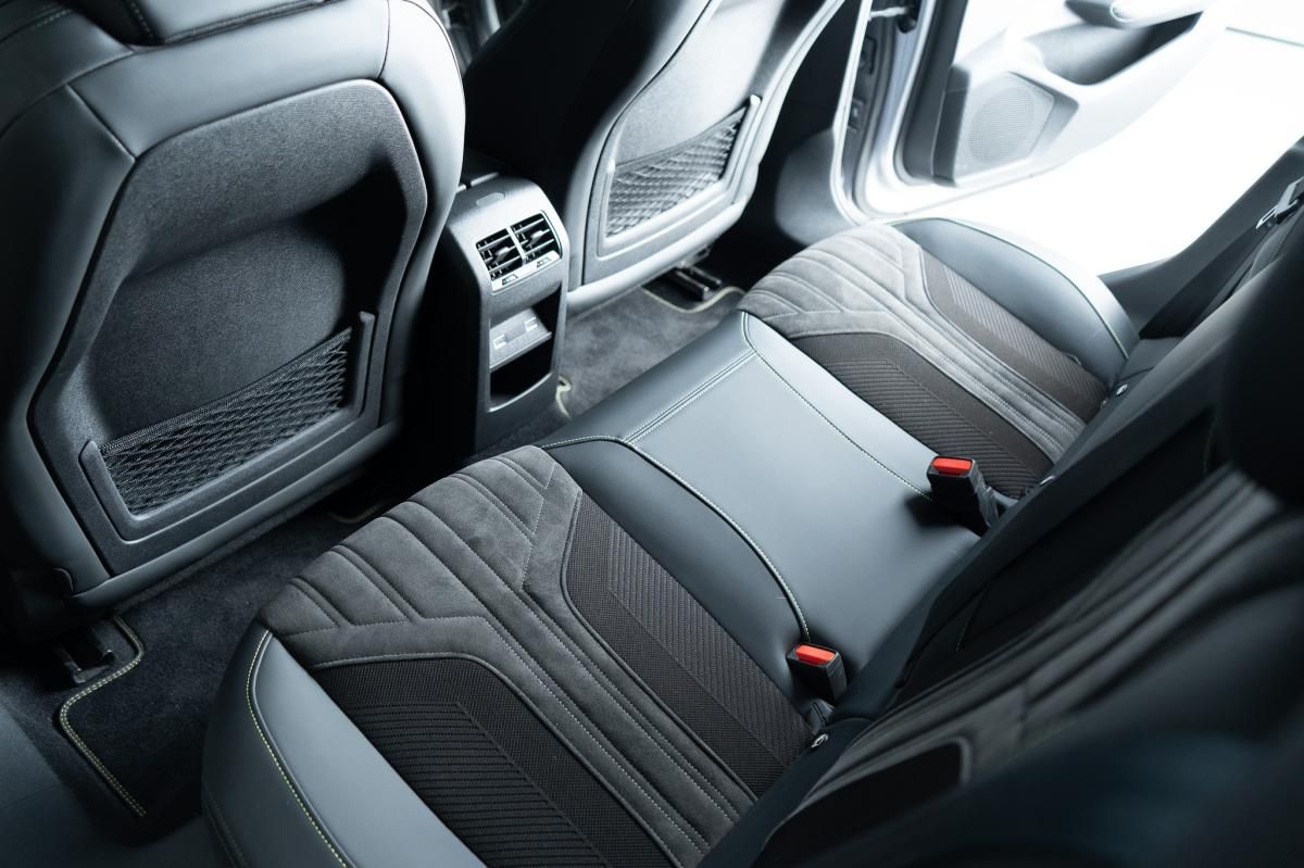 peugeot-308-2023-gasolina-1199cc