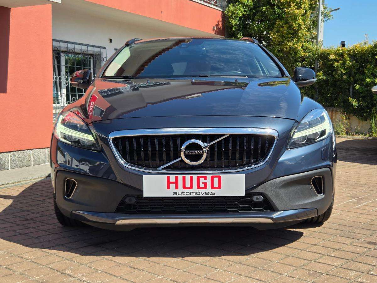 volvo-v40-cross-country-2017-gasolina-1498cc