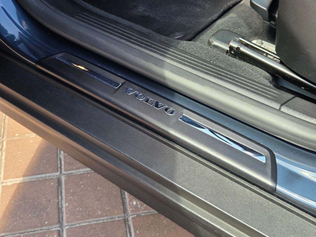 volvo-v40-cross-country-2017-gasolina-1498cc
