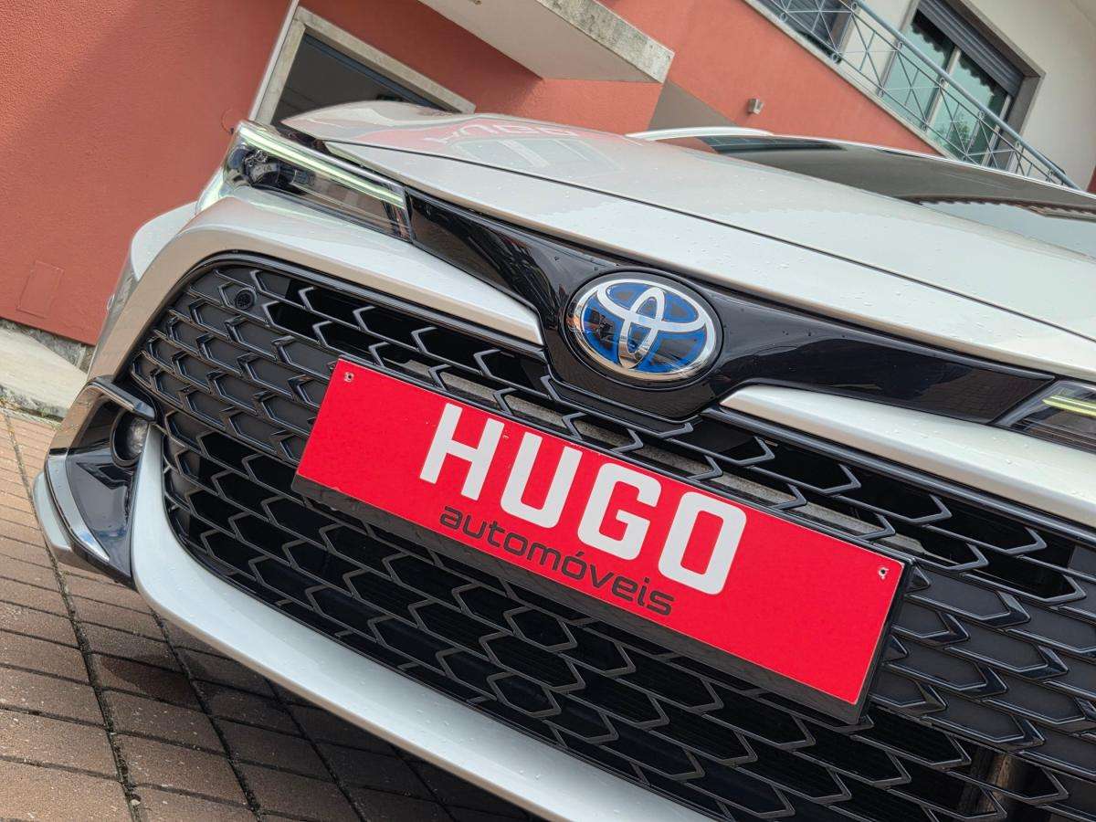 toyota-corolla-2023-hibrido-a-gasolina-1798cc