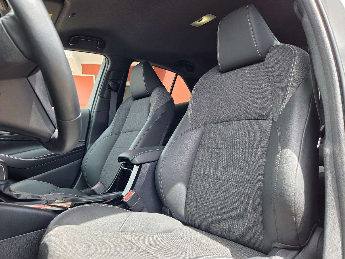 toyota-corolla-2023-hibrido-a-gasolina-1798cc