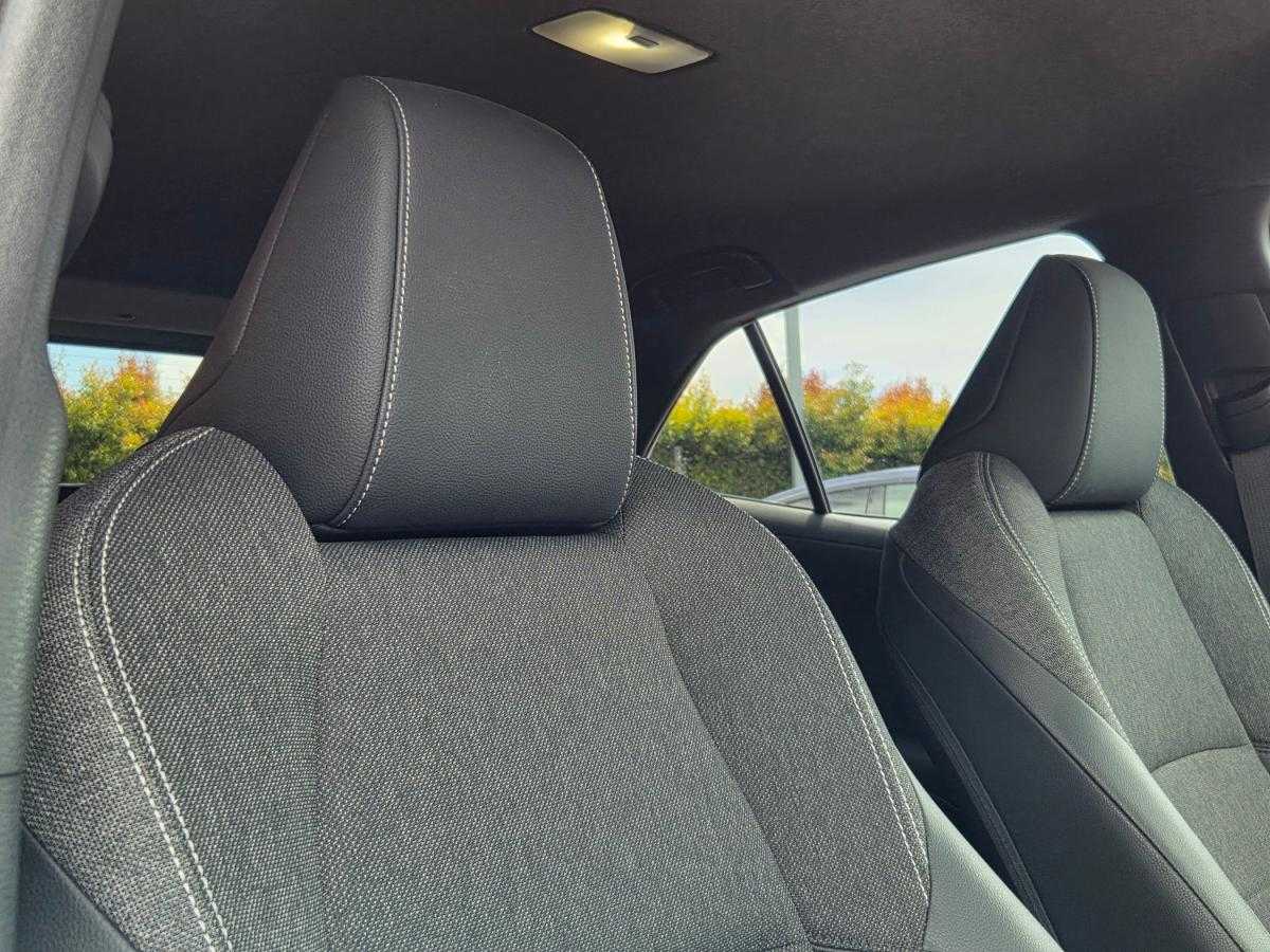 toyota-corolla-2023-hibrido-a-gasolina-1798cc