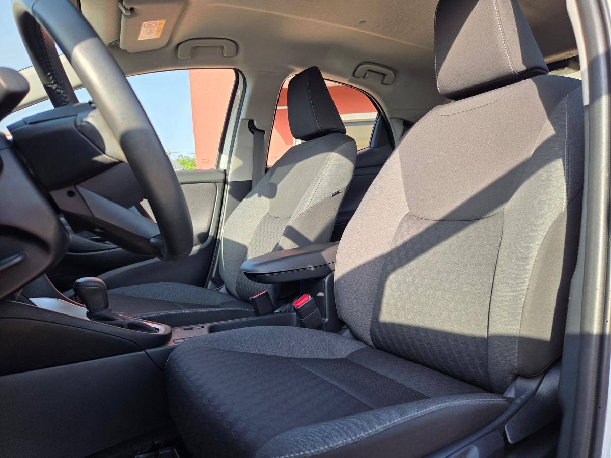 toyota-yaris-2023-hibrido-a-gasolina-1490cc