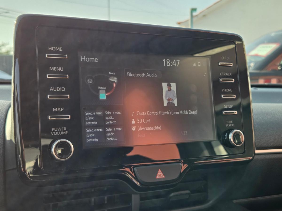 toyota-yaris-2023-hibrido-a-gasolina-1490cc