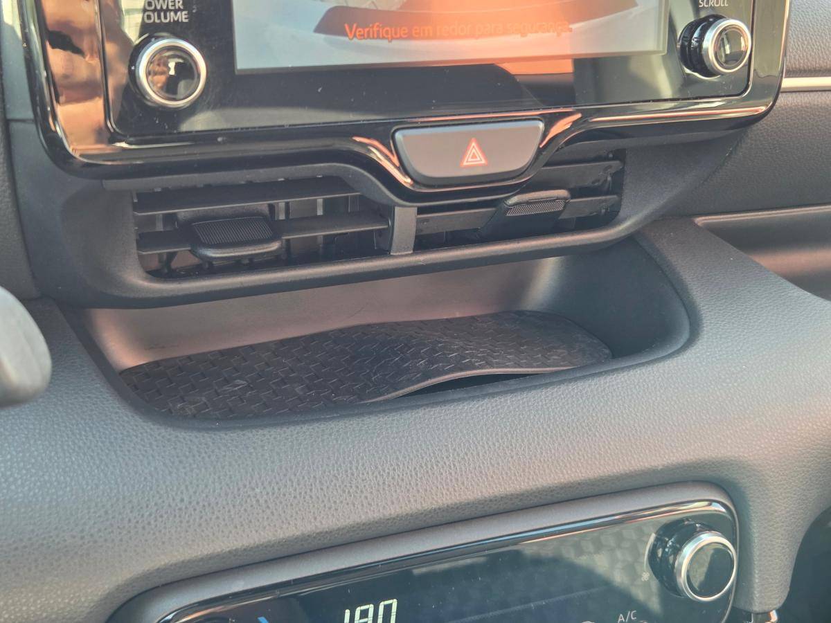 toyota-yaris-2023-hibrido-a-gasolina-1490cc