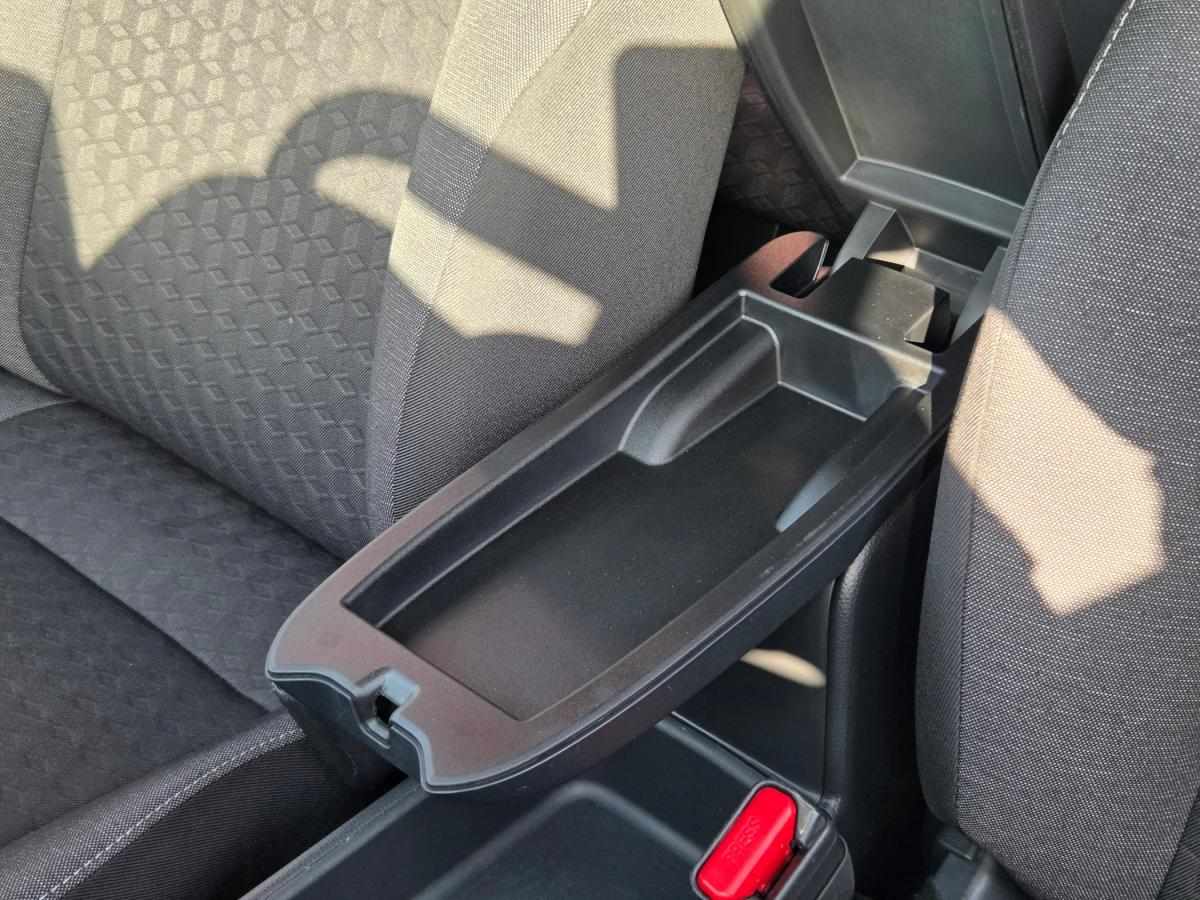 toyota-yaris-2023-hibrido-a-gasolina-1490cc
