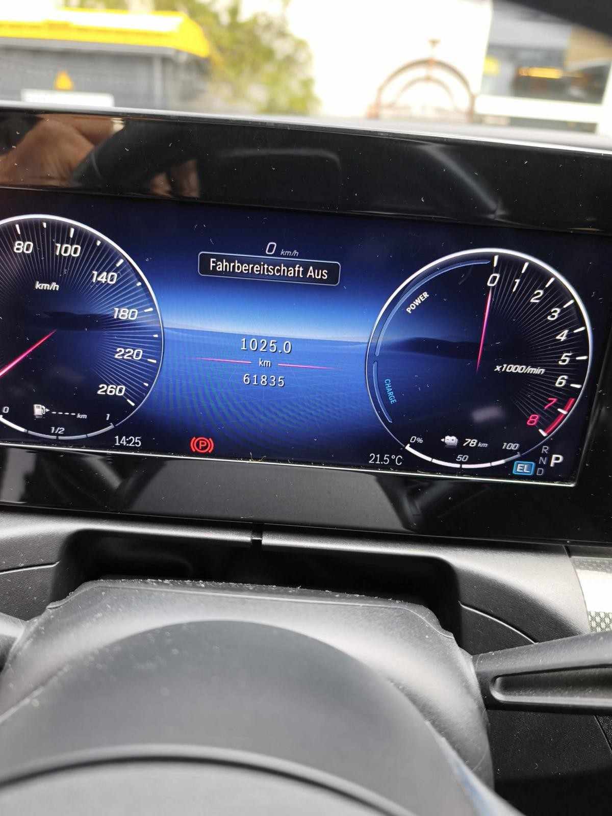 mercedes-benz-classe-c-2023-hibrido-a-gasolina-1999cc
