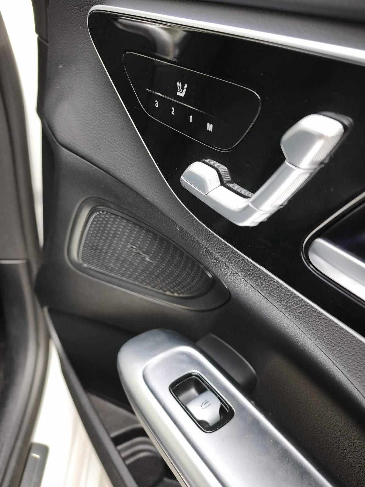 mercedes-benz-classe-c-2023-hibrido-a-gasolina-1999cc