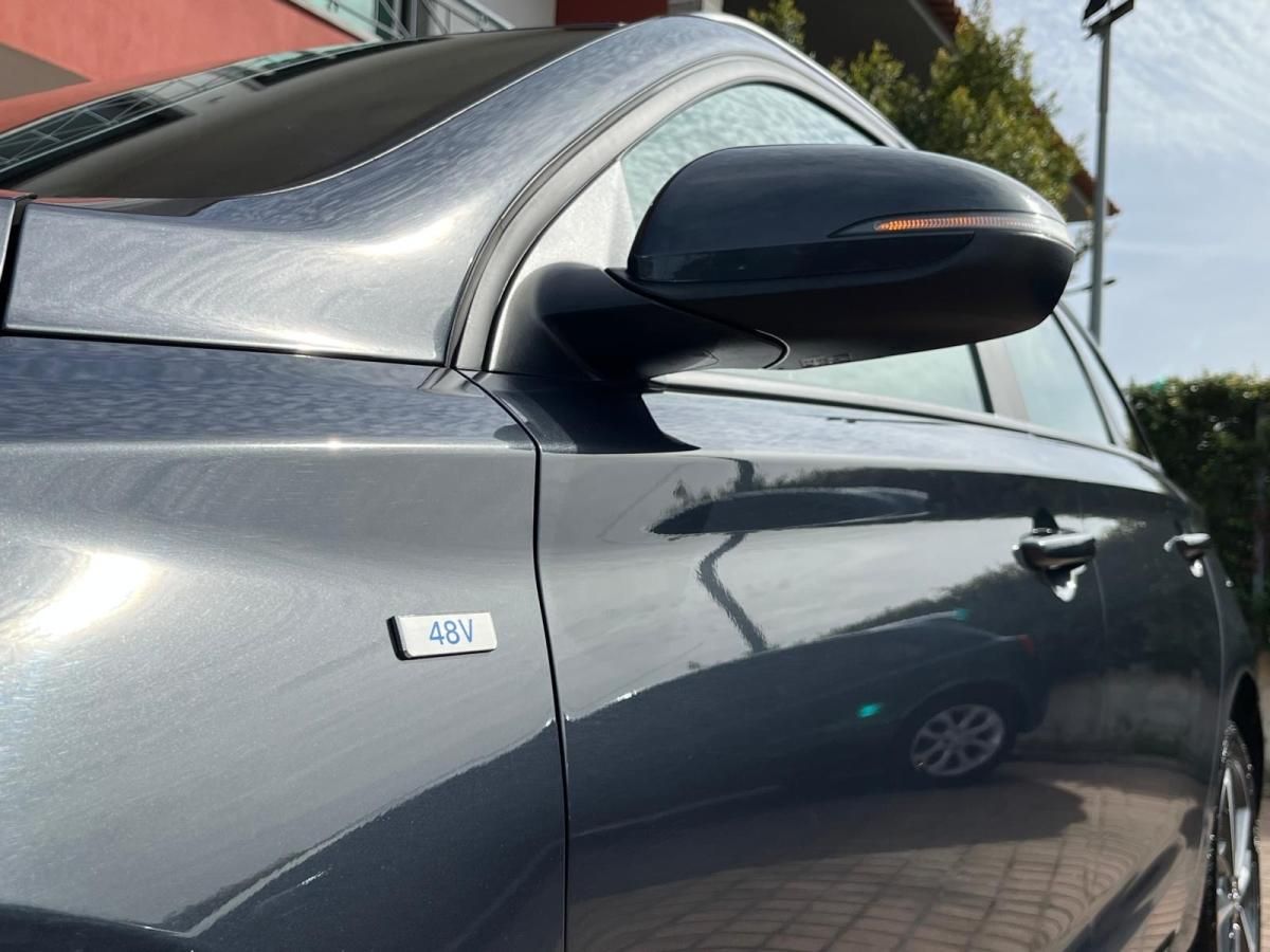 hyundai-i30-sw-2023-hibrido-a-gasolina-998cc