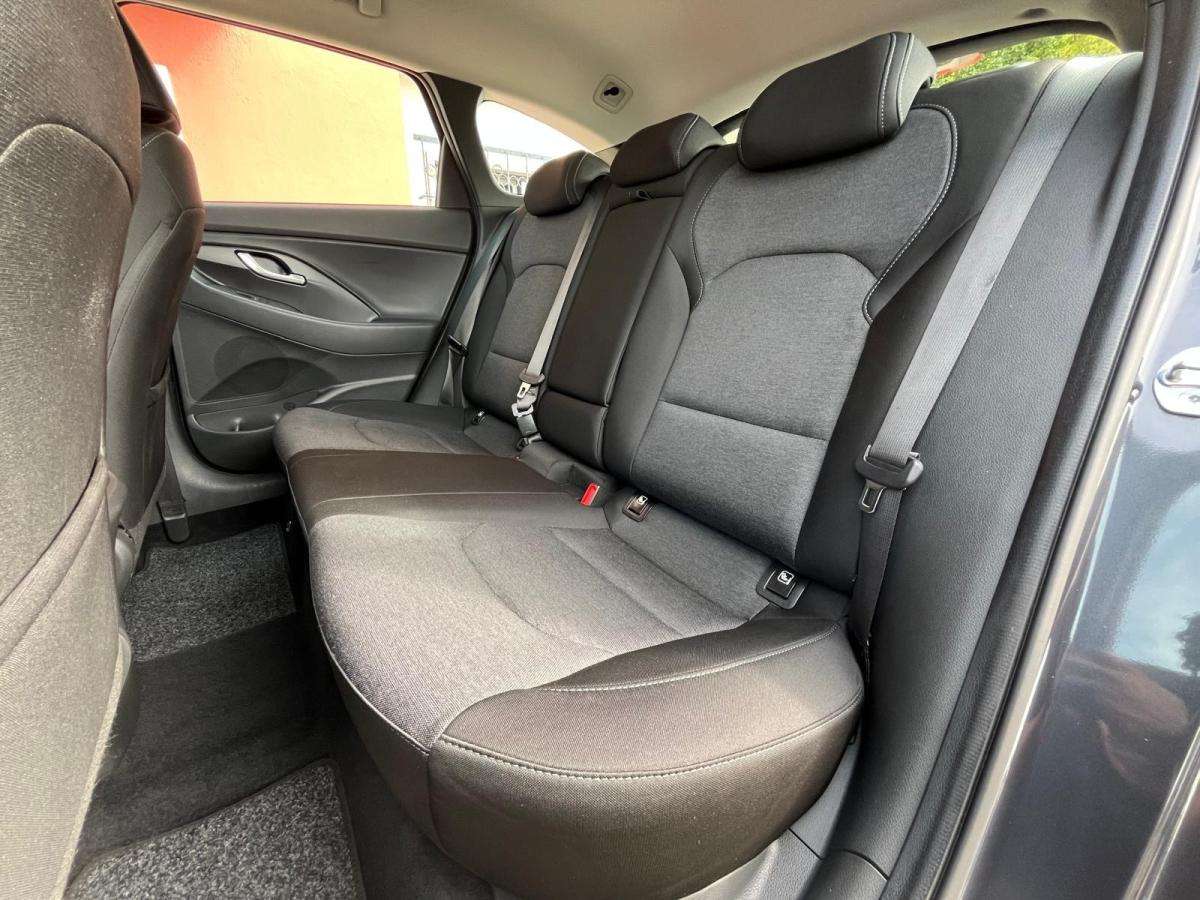 hyundai-i30-sw-2023-hibrido-a-gasolina-998cc