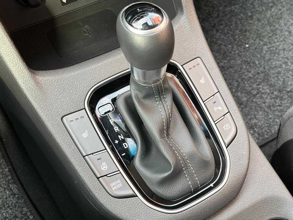 hyundai-i30-sw-2023-hibrido-a-gasolina-998cc