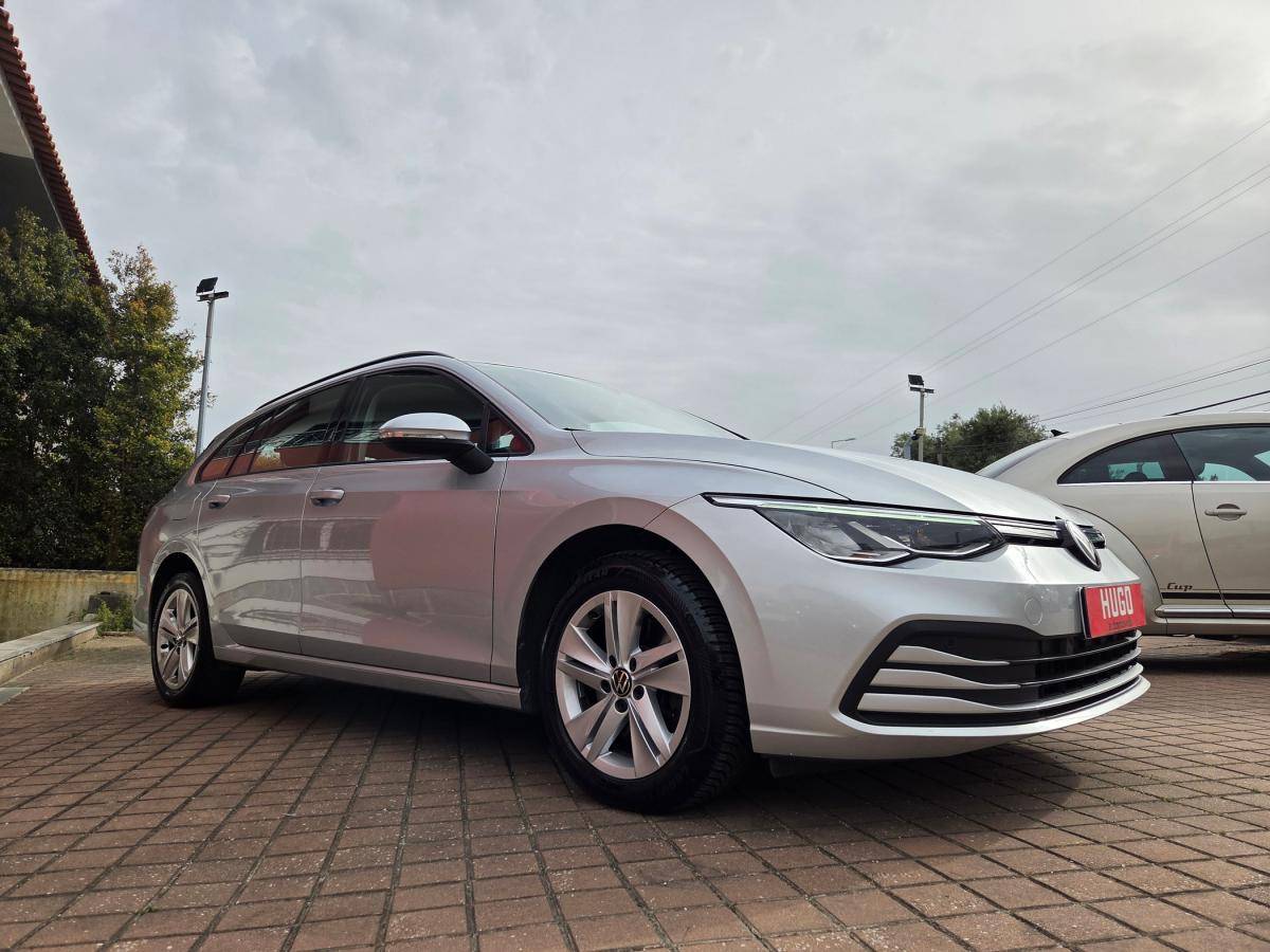volkswagen-golf-variant-2022-diesel-1968cc