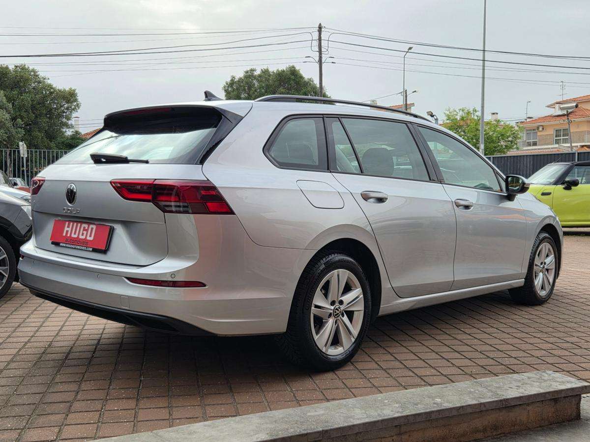 volkswagen-golf-variant-2022-diesel-1968cc
