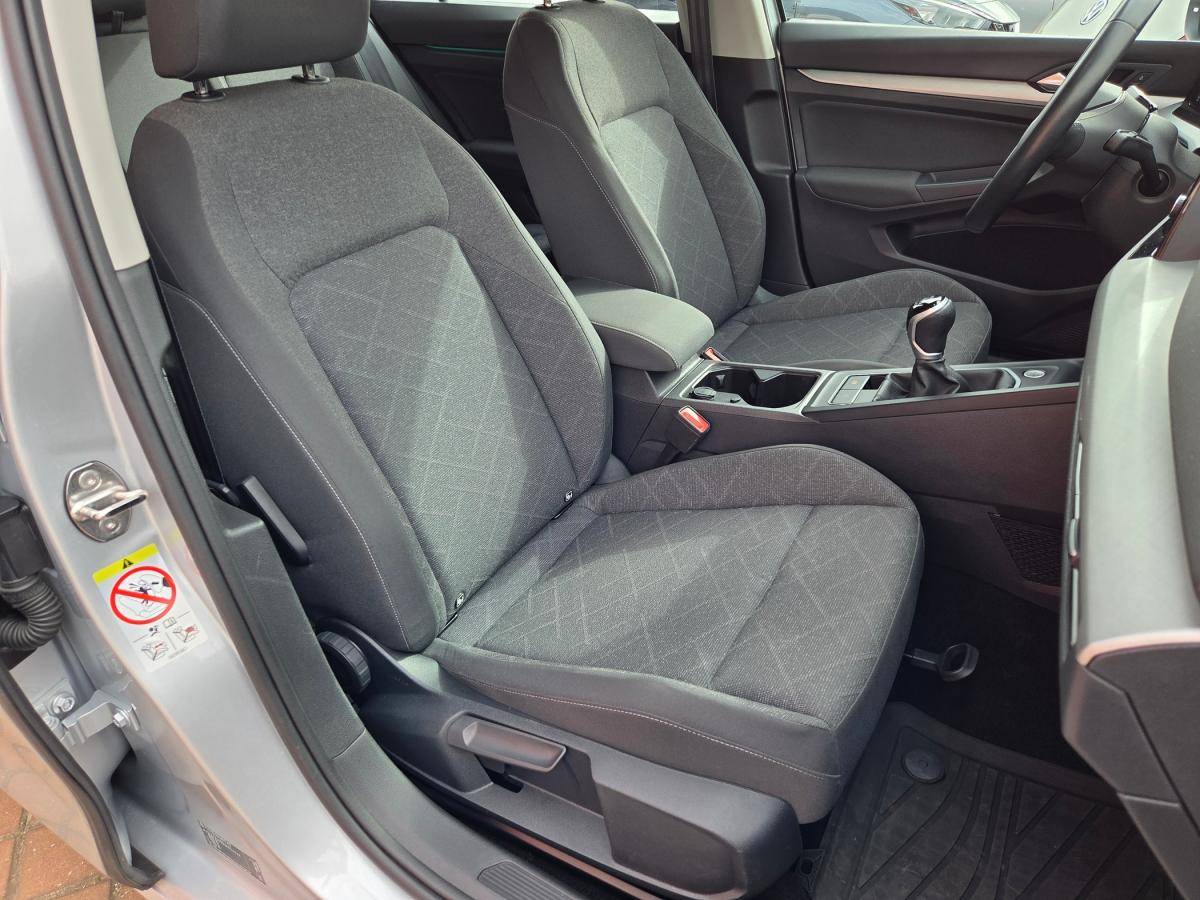 volkswagen-golf-variant-2022-diesel-1968cc