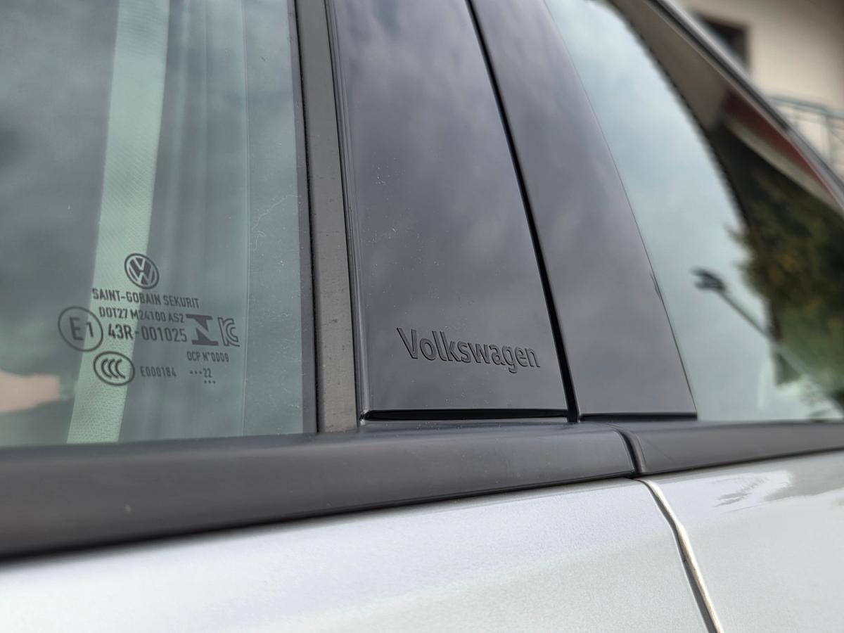 volkswagen-golf-variant-2022-diesel-1968cc