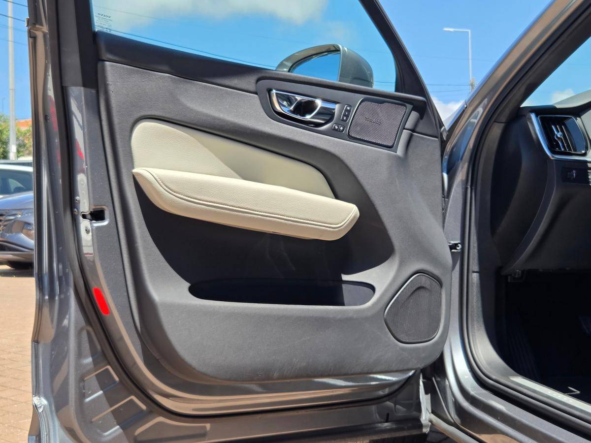 volvo-xc60-2019-diesel-1969cc