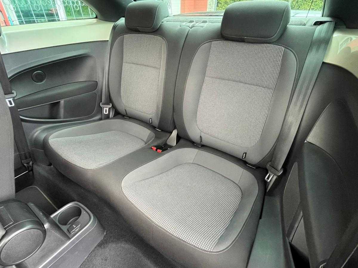 volkswagen-beetle-2014-gasolina-1197cc