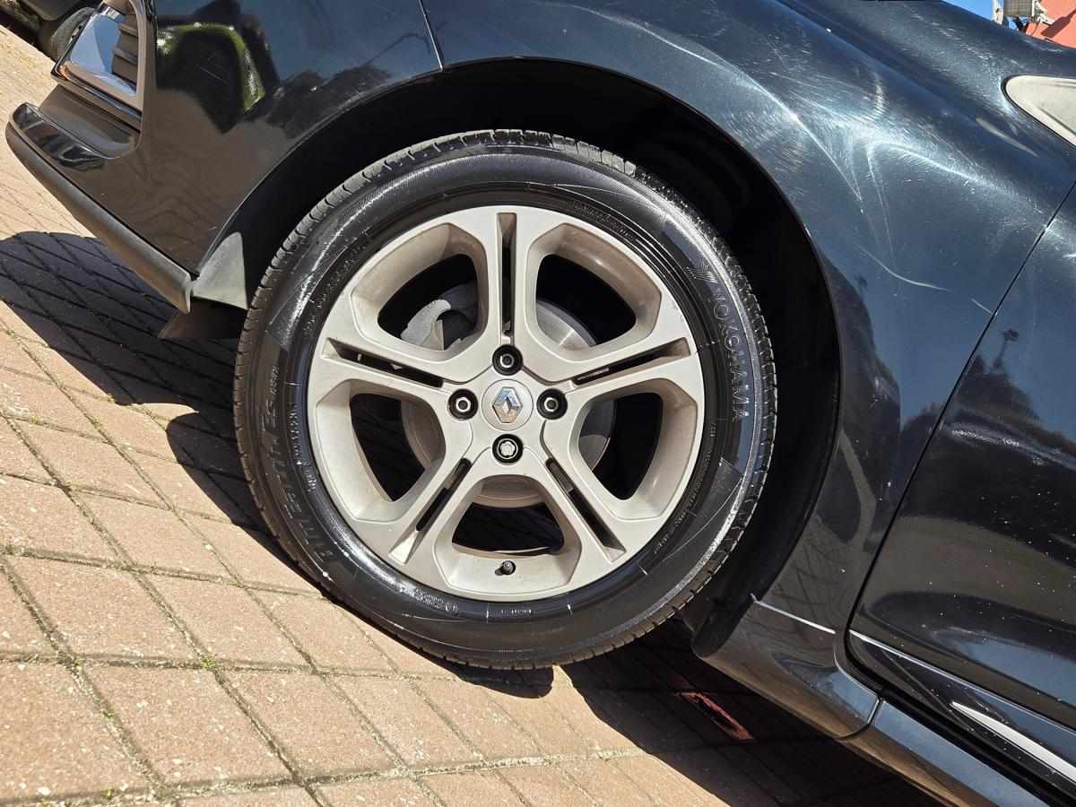 renault-clio-sport-tourer-2023-diesel-1461cc
